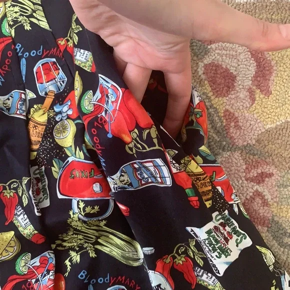 VINTAGE SILK NICOLE MILLER BLOODY MARY NOVELTY PRINT HIGH WAIST SHORTS 90s Y2K - Picture 4 of 11